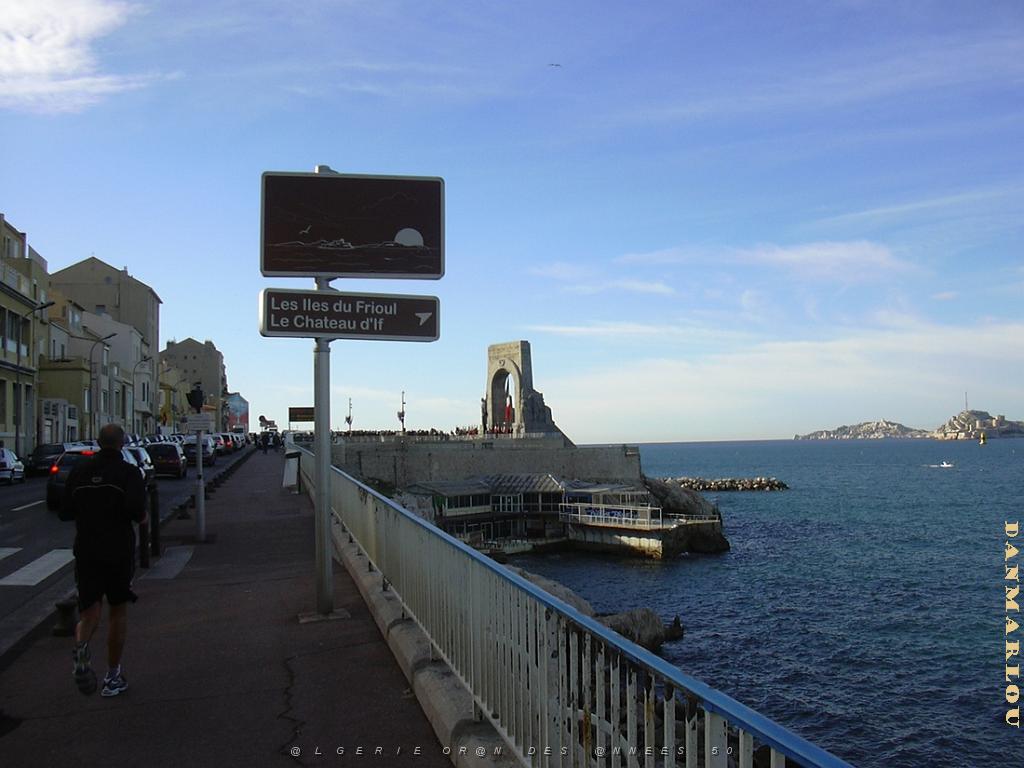 MARSEILLE 05 12 2009  (27).JPG -            
